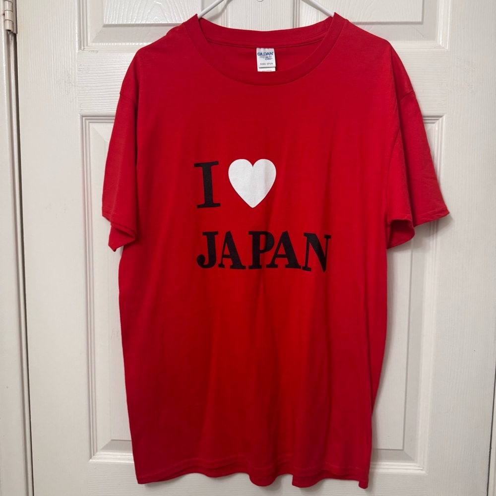 Gildan Premium Red Graphic T-shirt I Love Japan Unisex Adult Size Large Crewneck